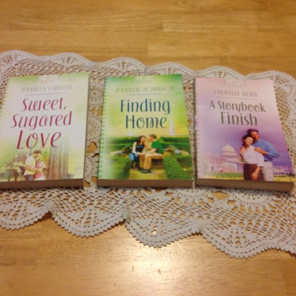 Christian Romance Fiction, Heartsong Presents Bundle - Picture 4 of 7